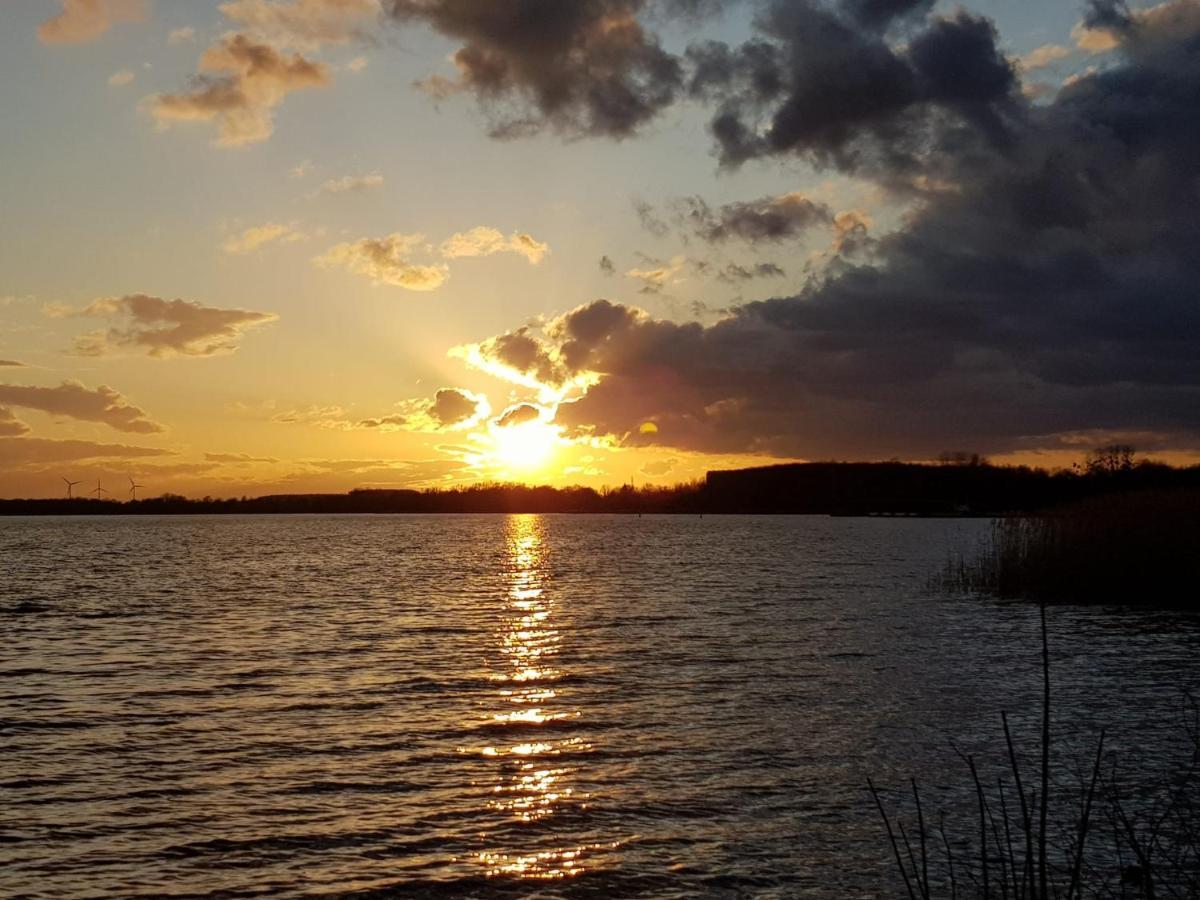 Seensucht & Urlaubstraeume, Ferienwohnung "Seeadler" Grossraeschen Exteriér fotografie